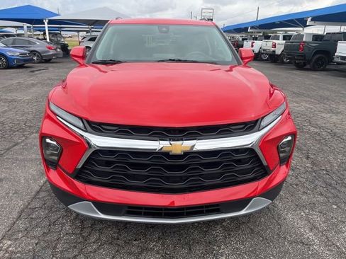 Used 2023 Chevrolet Blazer LT w/ Convenience Package FWD image 2