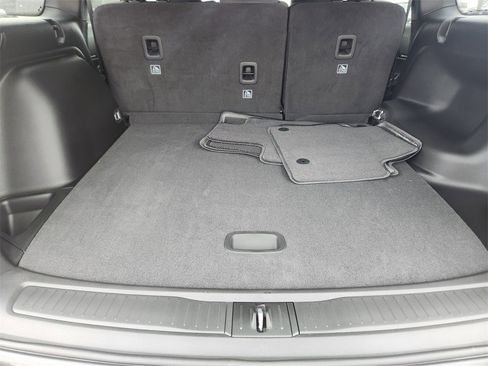 New 2025 Jeep Grand Cherokee Laredo w/ Luxury Tech Group I image 23