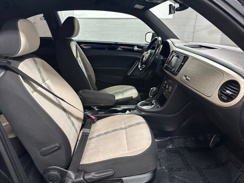 Used 2018 Volkswagen Beetle 2.0T Coast FWD image 20