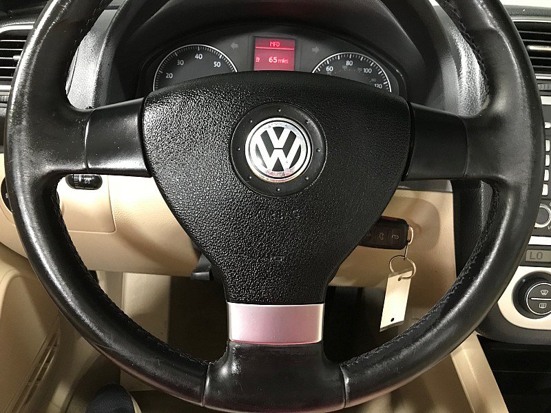 Used 2009 Volkswagen Eos Komfort FWD image 28