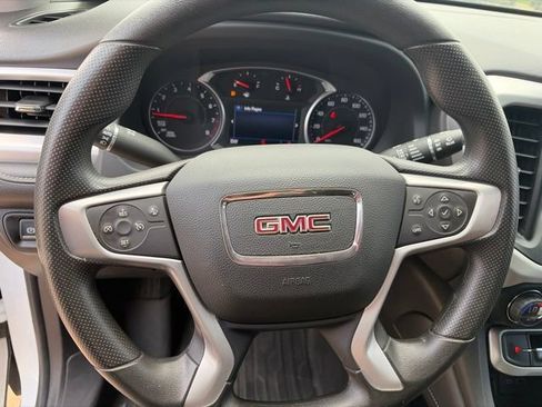 Used 2021 GMC Acadia SLE w/ Trailering Package FWD image 6
