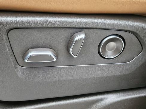 New 2026 Cadillac Escalade ESV Luxury w/ Touring Package image 26