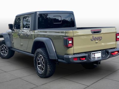 Used 2025 Jeep Gladiator Rubicon w/ Convenience Group AWD/4WD image 13