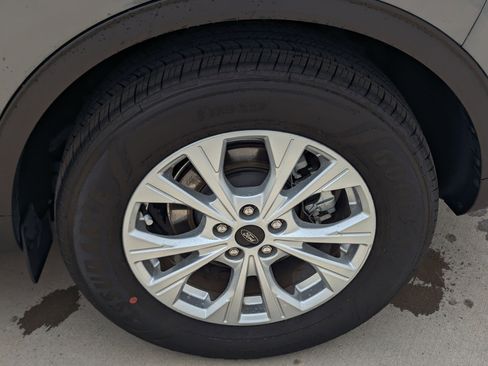 Certified 2024 Ford Escape Active image 7