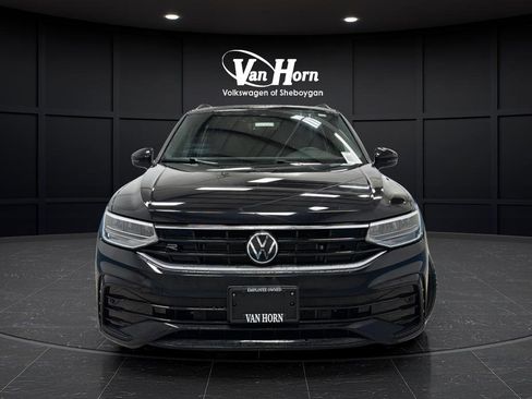 Used 2024 Volkswagen Tiguan SE R-Line image 8