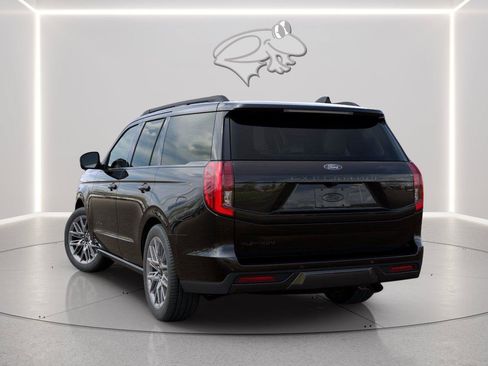 New 2027 Ford Expedition Platinum w/ Stealth Appearance Package AWD/4WD image 3