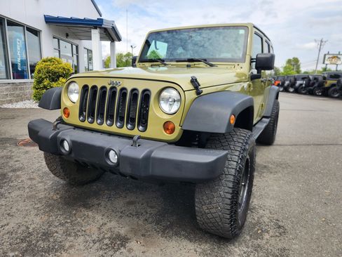 Used 2013 Jeep Wrangler Unlimited Sport AWD/4WD image 4