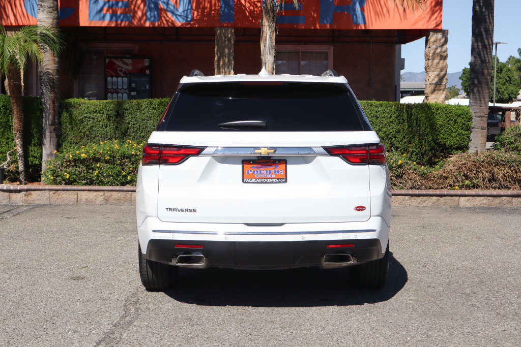 Used 2023 Chevrolet Traverse High Country FWD image 7