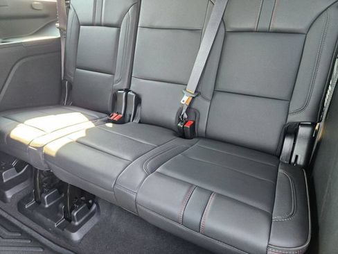Used 2022 Chevrolet Tahoe RST w/ Sport Performance Package AWD/4WD image 33