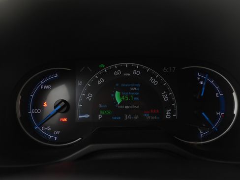 Used 2025 Toyota RAV4 LE AWD/4WD image 28