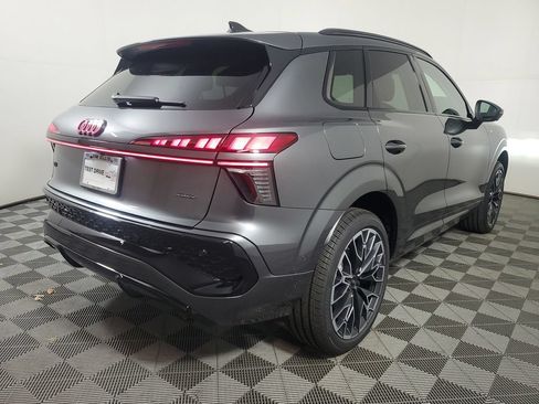 New 2026 Audi Q3 quattro 2.0T AWD/4WD image 6