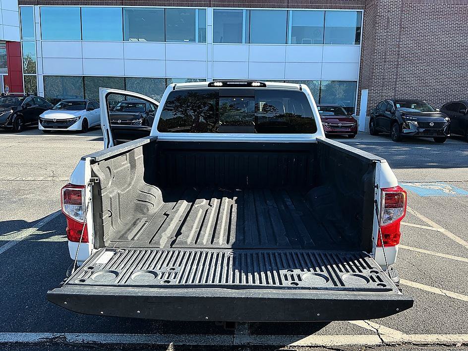 Used 2020 Nissan Titan S w/ S Utility Package AWD/4WD image 25