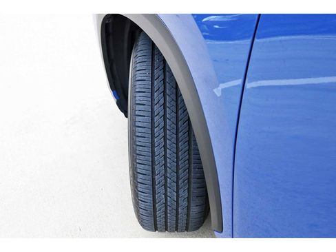 Used 2025 Lexus NX 250 FWD w/ Premium Package image 29