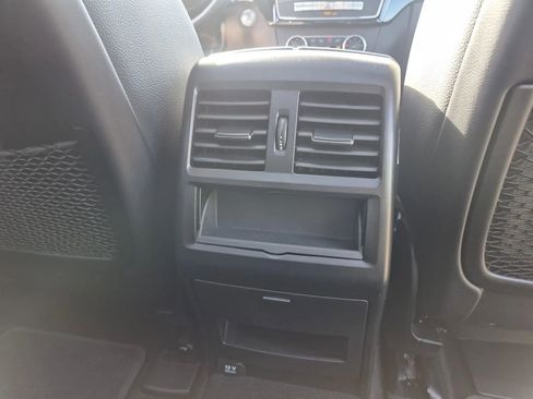 Used 2019 Mercedes-Benz GLE 400 4MATIC image 22