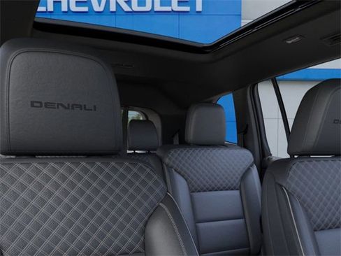 New 2026 GMC Acadia Denali w/ Super Cruise Package image 24
