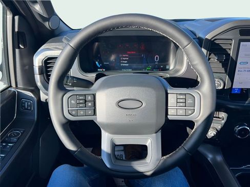 Used 2025 Ford F150 Lariat w/ Equipment Group 501A Mid image 33