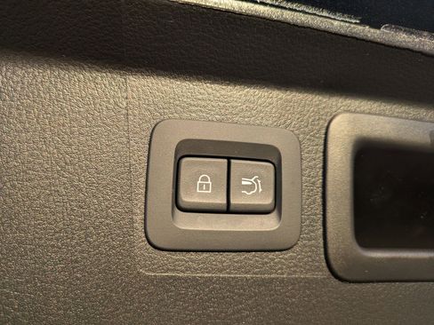 Used 2025 MAZDA CX-50 AWD 2.5 S w/ Preferred Package image 32