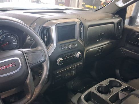 Used 2024 GMC Sierra 3500 Pro AWD/4WD image 12