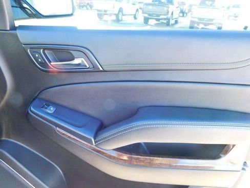 Used 2020 Chevrolet Tahoe LT w/ Luxury Package image 34