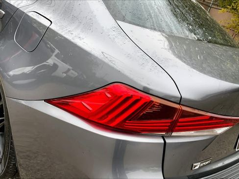 Used 2017 Lexus IS 200t F Sport image 27