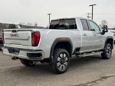 Used 2023 GMC Sierra 2500 SLT w/ SLT Premium Package image 3