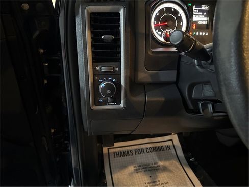 Used 2017 RAM 1500 Express image 21