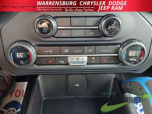 Used 2024 Ford Bronco Black Diamond image 23