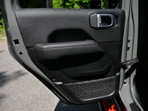 Used 2020 Jeep Wrangler Unlimited Rubicon AWD/4WD image 31
