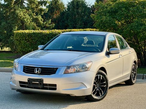 Used 2009 Honda Accord LX-P image 1