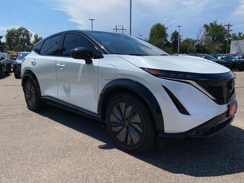 Certified 2024 Nissan Ariya AWD image 7