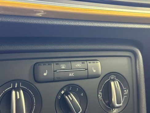 Used 2016 Volkswagen Beetle 1.8T Dune image 17