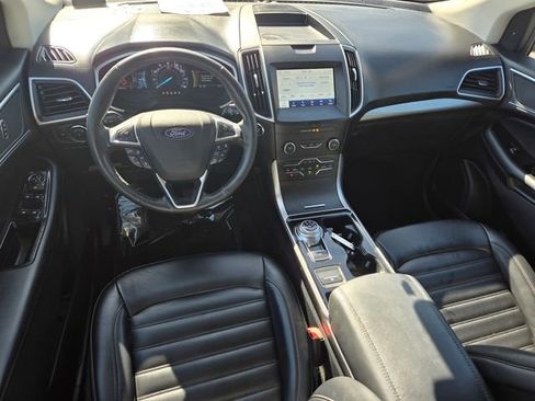 Used 2020 Ford Edge SEL image 11