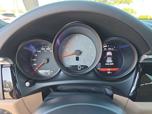 Used 2021 Porsche Macan S image 31