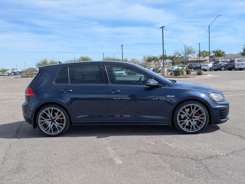 Used 2017 Volkswagen GTI S image 6