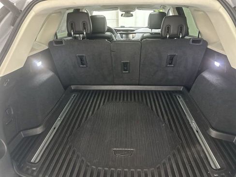 Used 2017 Cadillac XT5 Luxury w/ Driver Awareness Package image 16