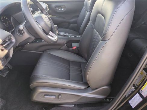 New 2026 Honda HR-V EX-L image 4