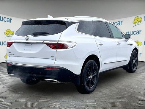 Used 2024 Buick Enclave Essence w/ Experience Buick Package image 6