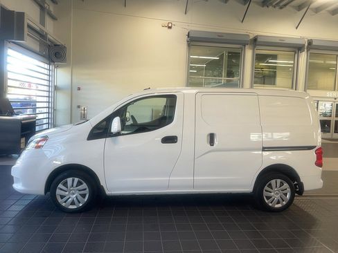 Used 2020 Nissan NV200 SV w/ Back Door Glass Package image 4