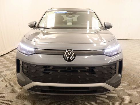 Certified 2025 Volkswagen Tiguan S AWD/4WD image 5