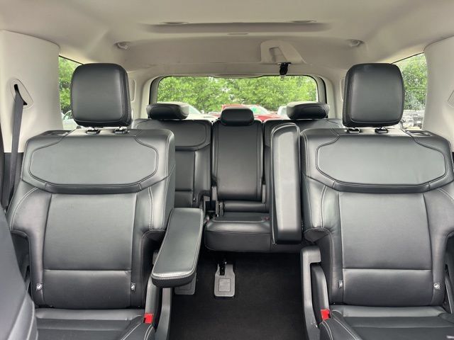Used 2025 Ford Expedition Platinum AWD/4WD image 35