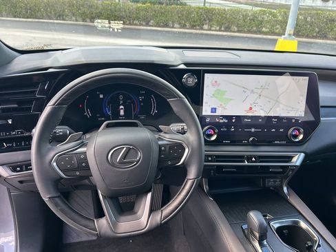 Used 2023 Lexus RX 350 FWD w/ Accessory Package (Z1) image 17
