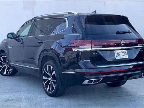 Used 2024 Volkswagen Atlas SEL Premium R-Line AWD/4WD image 4