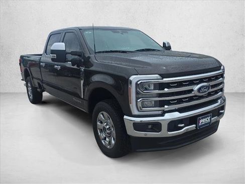 Used 2024 Ford F250 King Ranch w/ Chrome Package image 7