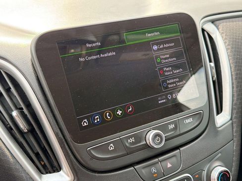 Used 2025 Chevrolet Malibu LT image 23