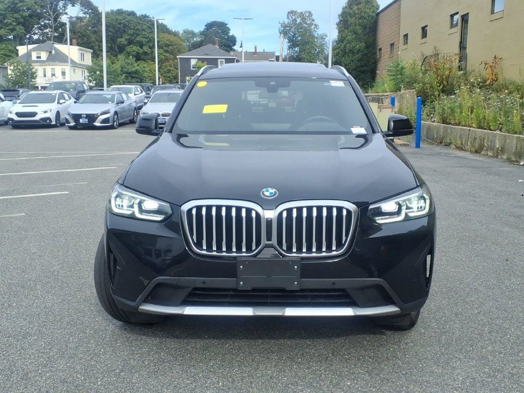 Used 2024 BMW X3 xDrive30i w/ Premium Package AWD/4WD image 3