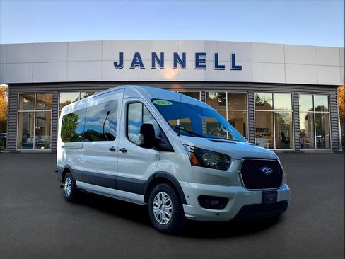 Used 2024 Ford Transit 350 XLT image 3