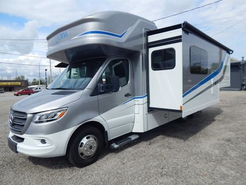 Used 2020 Mercedes-Benz Sprinter 3500 image 50