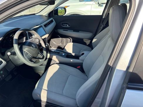 Used 2022 Honda HR-V EX image 4