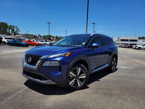 Used 2023 Nissan Rogue SL w/ SL Premium Package FWD image 1