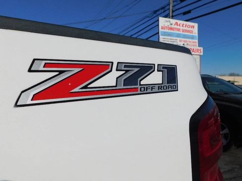 Used 2015 Chevrolet Silverado 3500 LT w/ LT Convenience Package AWD/4WD image 23